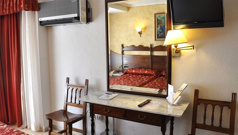 Hotel Reyes Catolicos photo 3