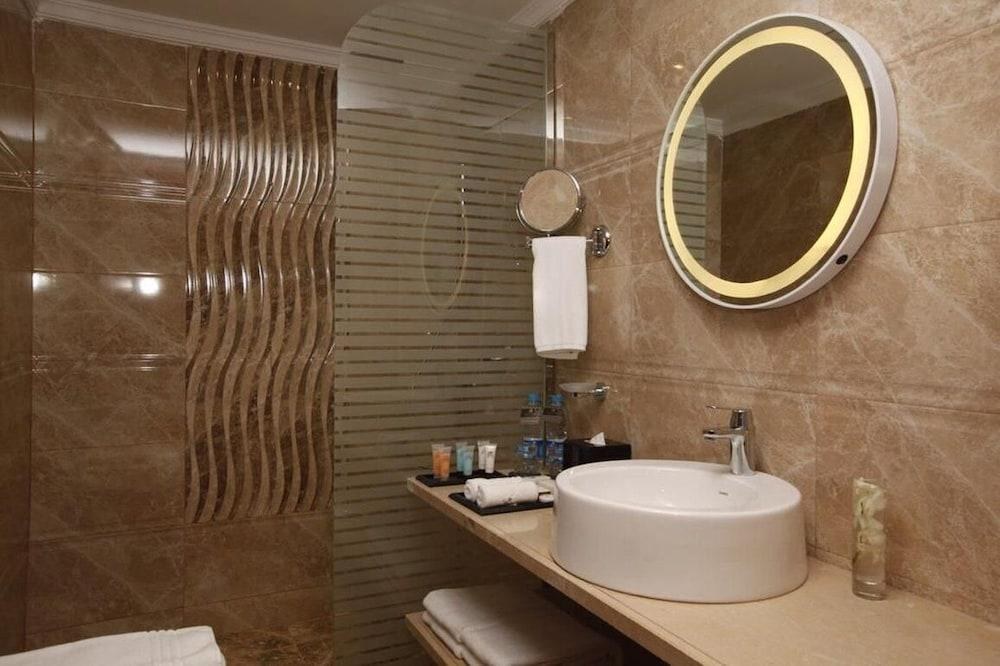 Grand Plaza Dhabab Hotel~ photo 3