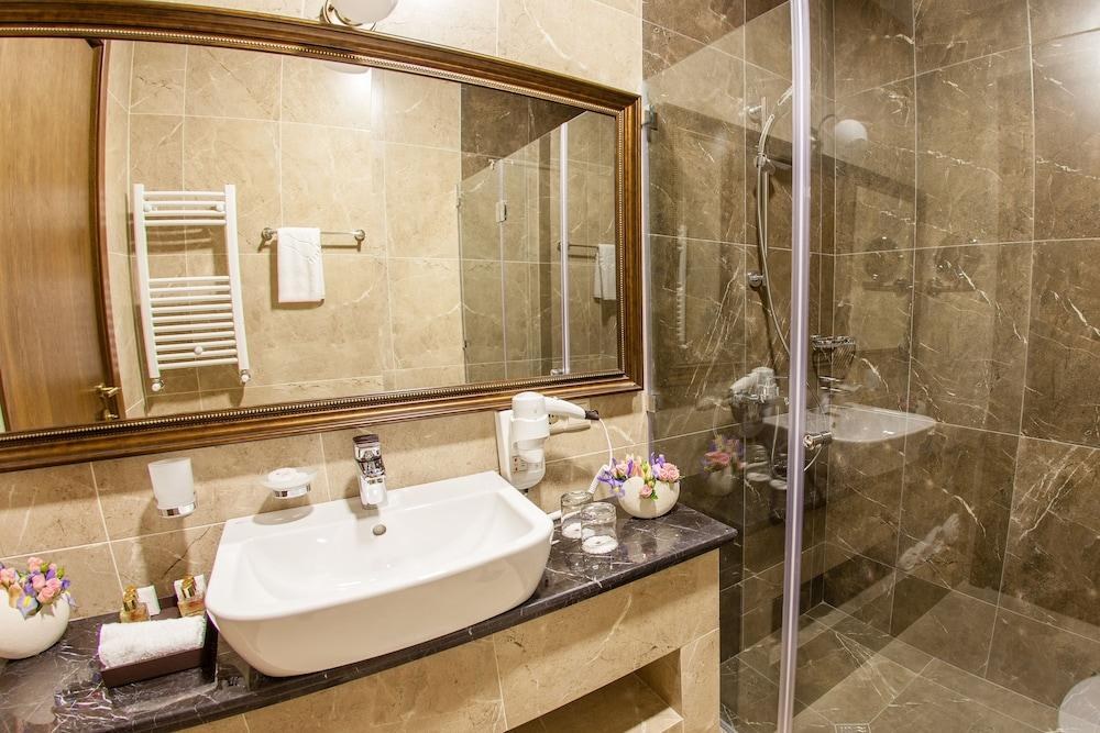 Tbilisi Laerton Hotel. photo 2