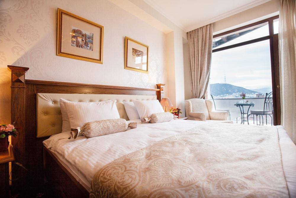 Tbilisi Laerton Hotel. photo 3