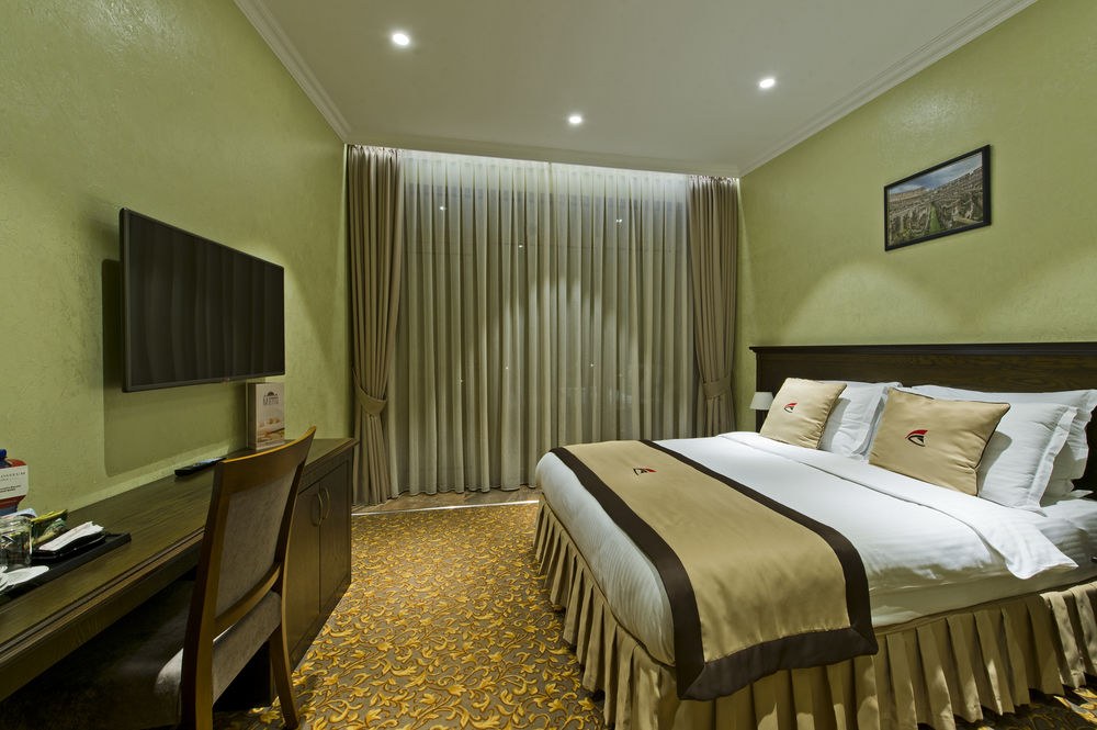 COLOSSEUM MARINA HOTEL