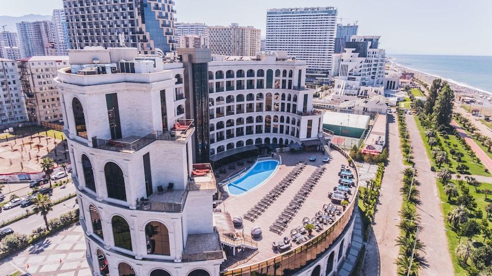 COLOSSEUM MARINA HOTEL photo 3
