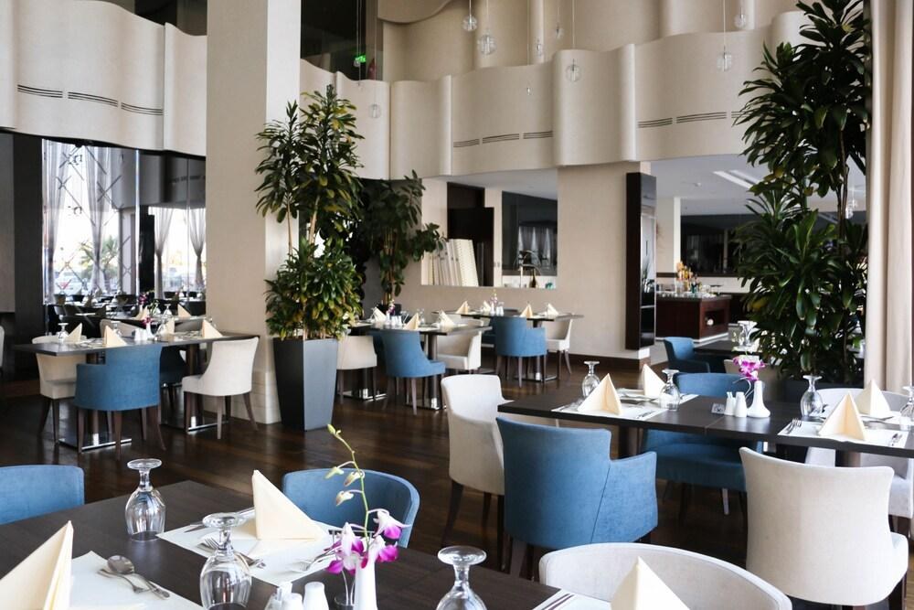 Golden Tulip Dammam Corniche photo 2