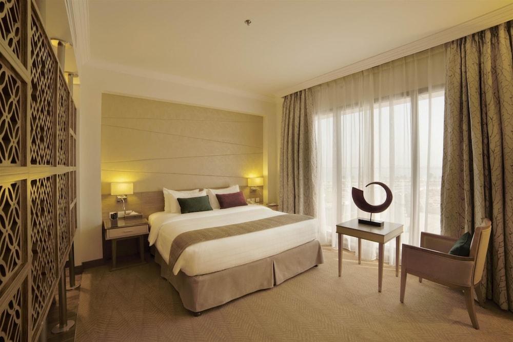 Golden Tulip Dammam Corniche photo 3