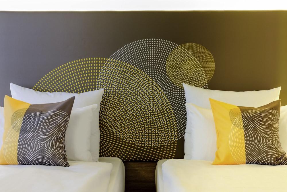 Novotel Jeddah Tahlia Street Hotel photo 3