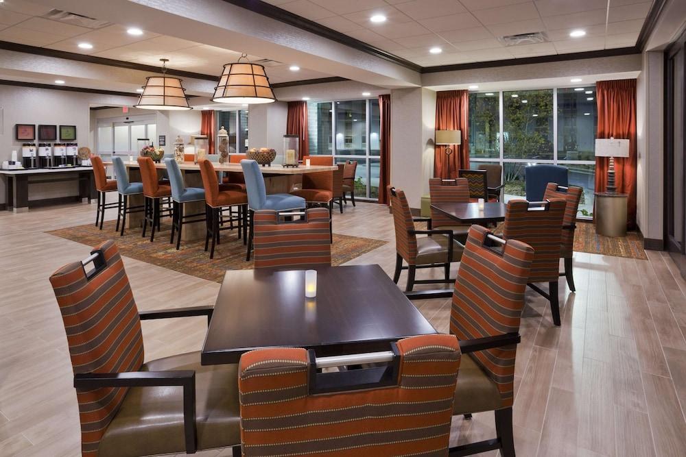 Hampton Inn Minneapolis Bloomington West photo 2