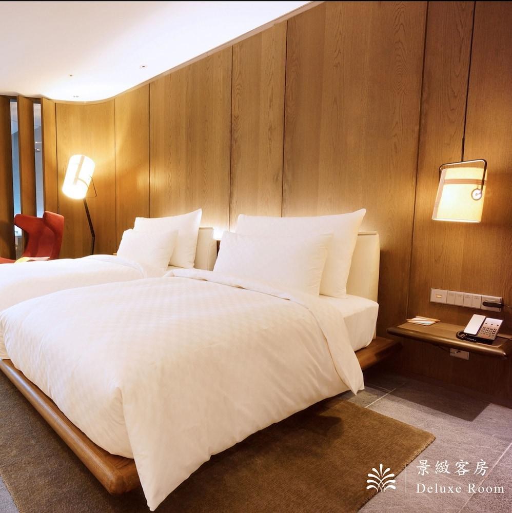 Hotel Royal Beitou photo 2