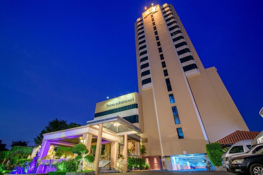 Alexander Hotel Bangkok photo 2