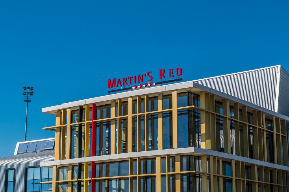 MARTIN'S RED TUBIZE photo 1