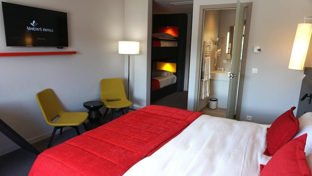 MARTIN'S RED TUBIZE photo 3