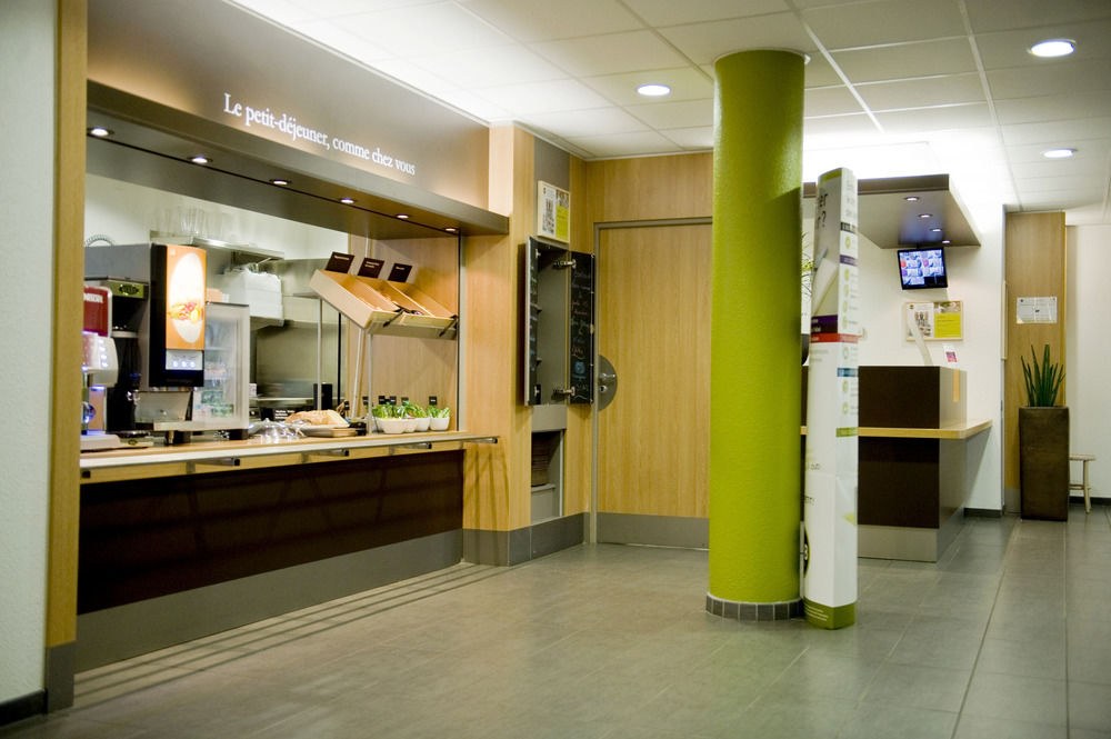 B&B HOTEL PARIS LE BOURGET photo 1