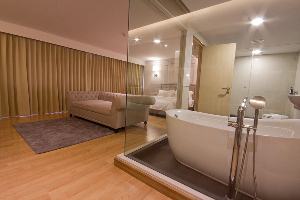 Thee Bangkok Hotel