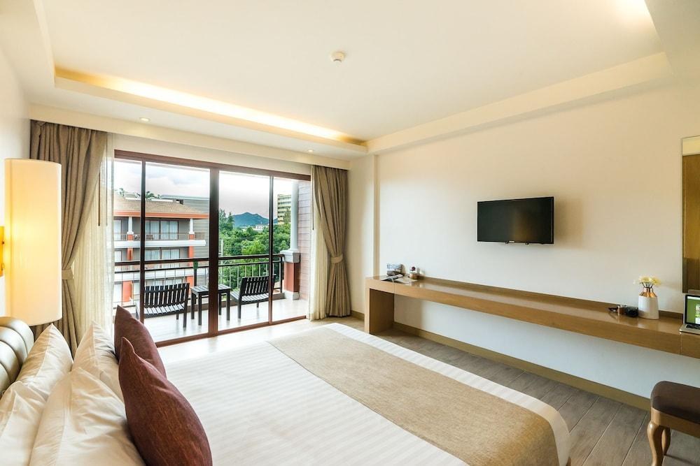 Ayrest Hua Hin Hotel photo 2