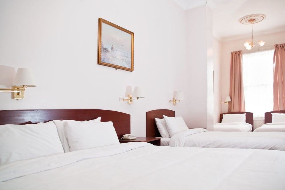 St George Hotel photo 3