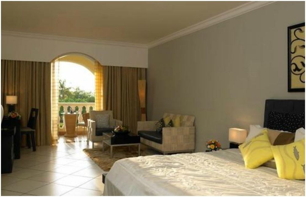 THE ZURI WHITE SANDS, GOA RESORT & CASINO