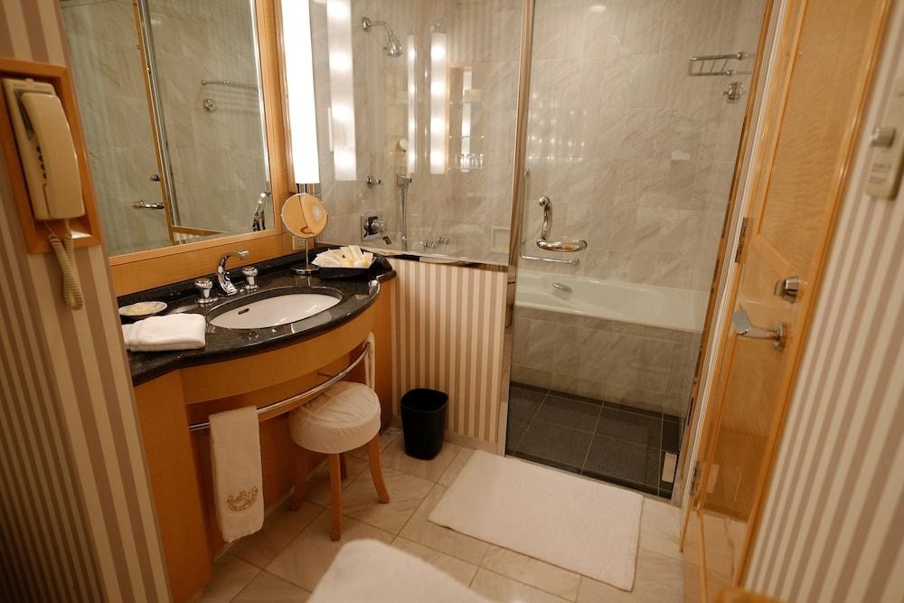 Imperial Hotel Osaka photo 2