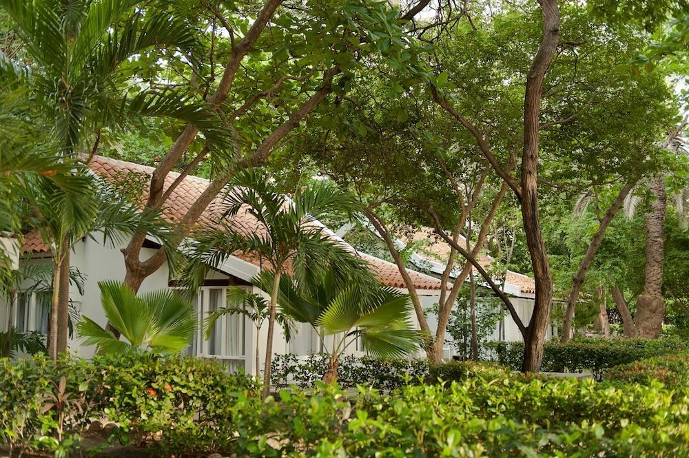 Hotel Irotama Lago photo 2