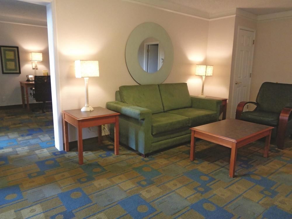 LA QUINTA INN BY WYNDHAM PHOENIX NORTH photo 4