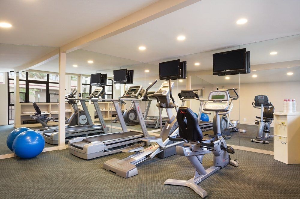 RAMADA BY WYNDHAM SAN DIEGO NORTH HOTEL & CONFERENCE CENTER photo 4