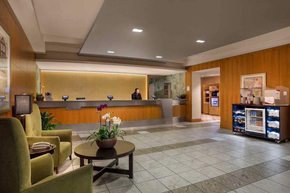 Crowne Plaza San Francisco Airport by IHG photo 2