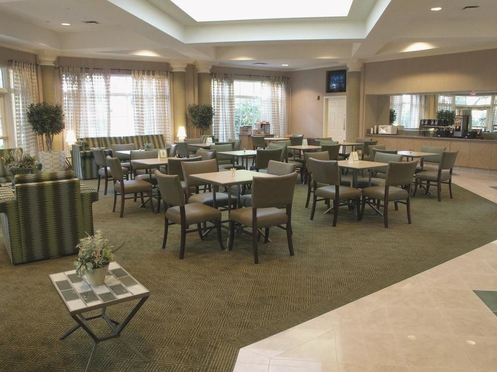 La Quinta Inn & Suites by Wyndham Orlando UCF photo 2