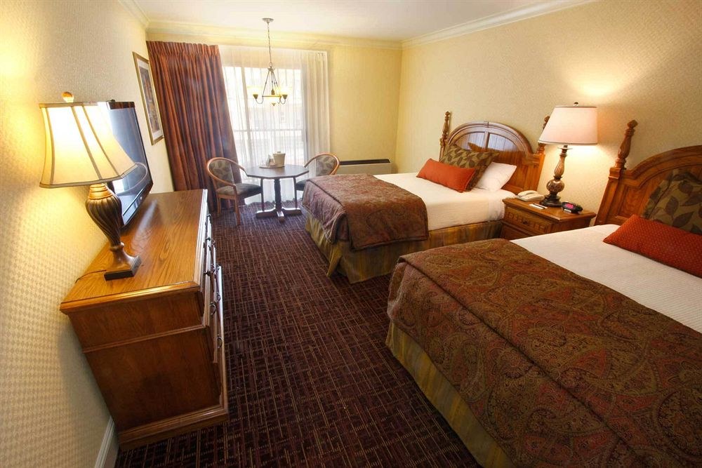 LOMBARD MOTOR INN photo 1