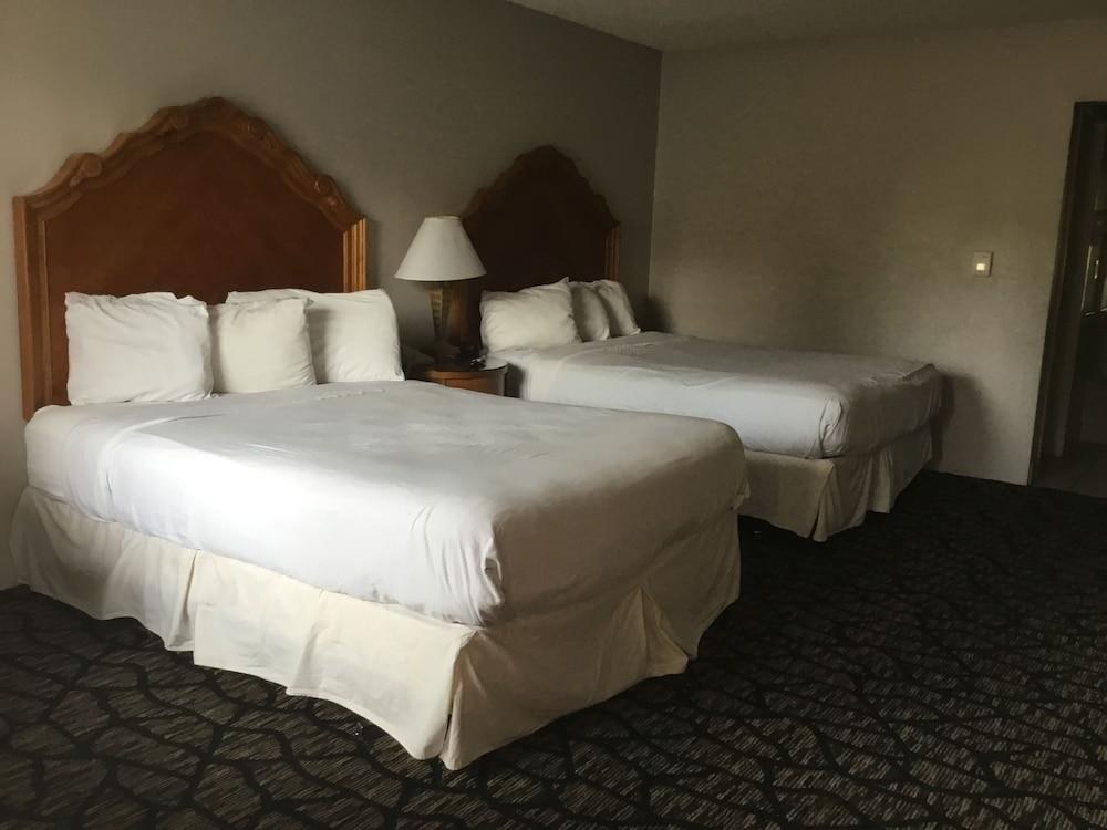 AVIATION INN photo 1