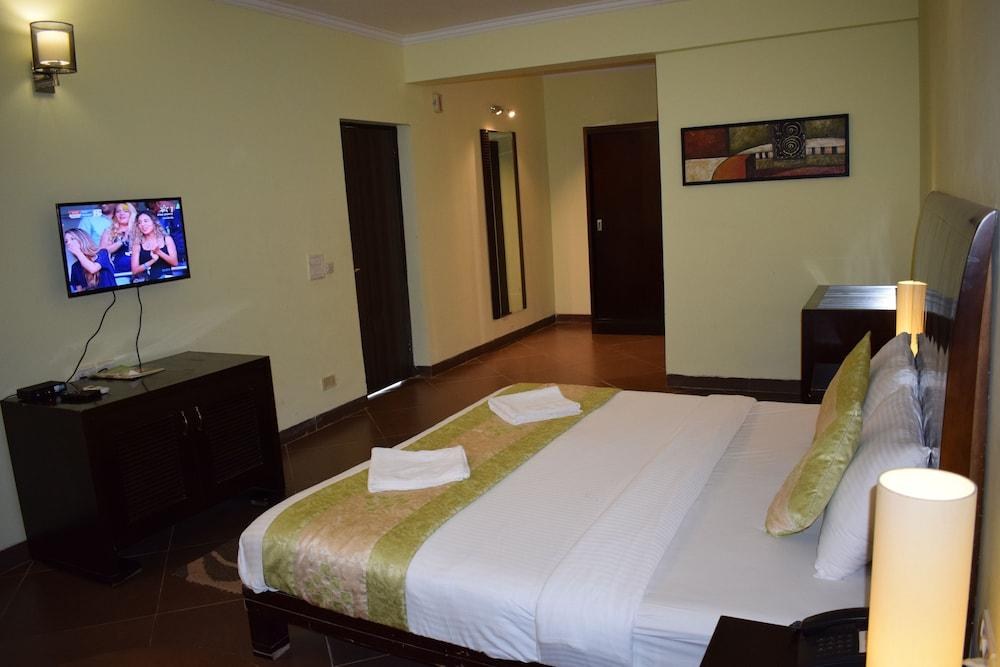 MERADEN LA OASIS HOTEL photo 1