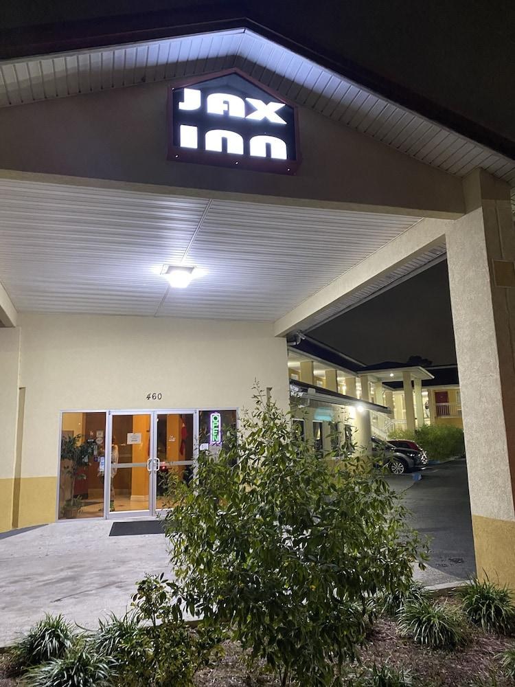 Jax Inn photo 2