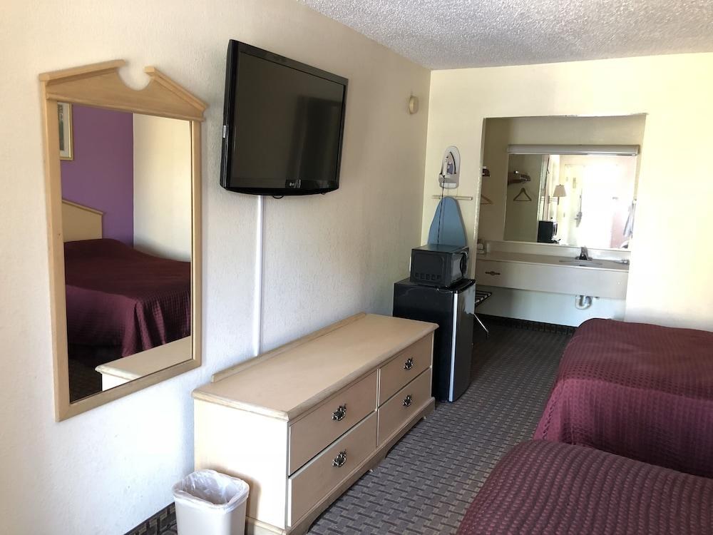 Jax Inn photo 4