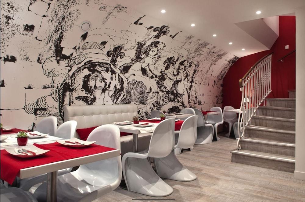 Hotel Joli Mome (ex B Square) photo 3