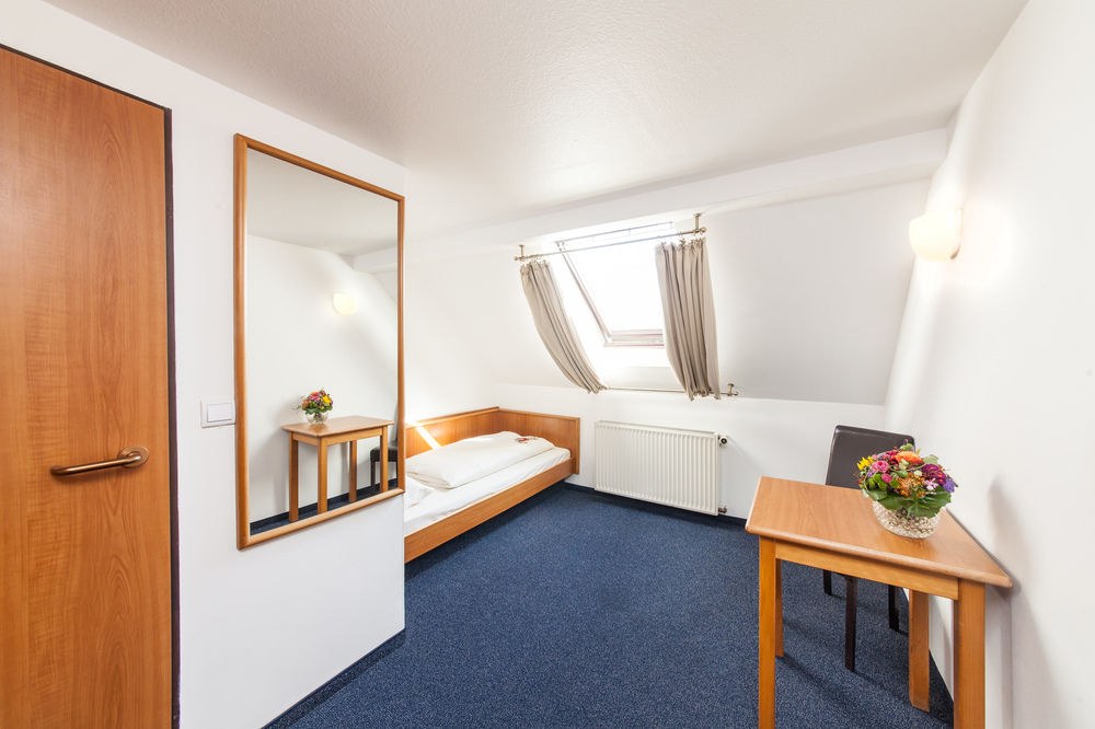 HOTEL ANTARES DUSSELDORF photo 1