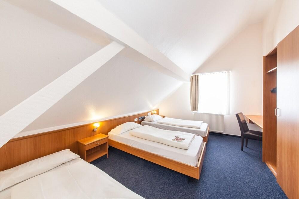 HOTEL ANTARES DUSSELDORF photo 3
