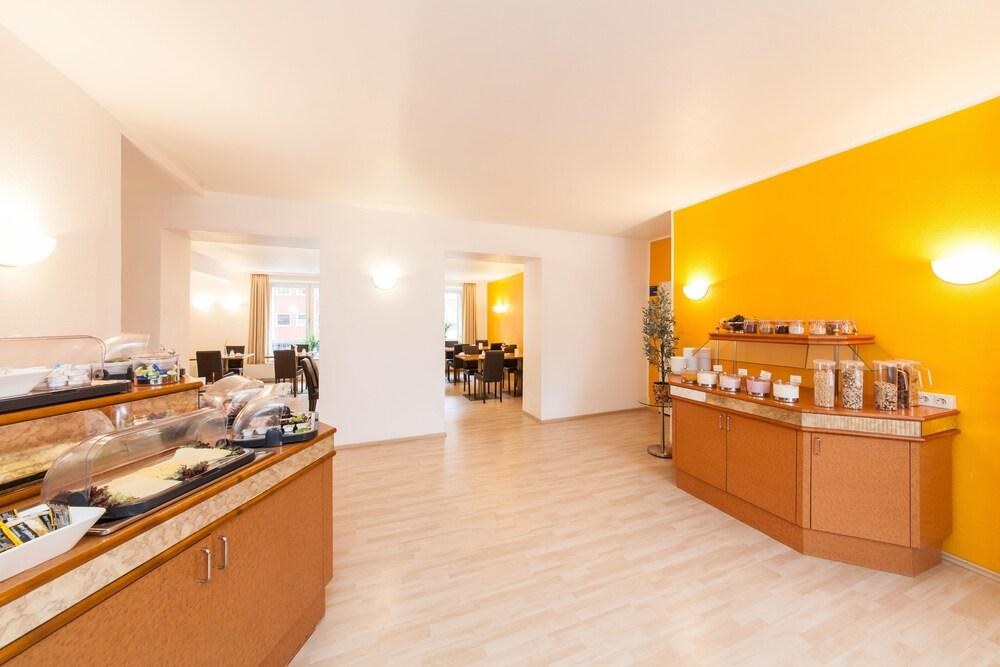 HOTEL ANTARES DUSSELDORF photo 4