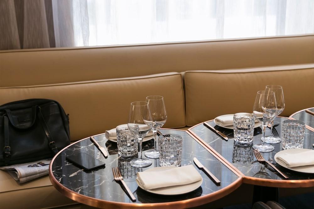 MAISON ALBAR HOTEL PARIS CELINE photo 3