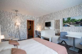 QU Hotel, Trademark Collection by Wyndham photo 2