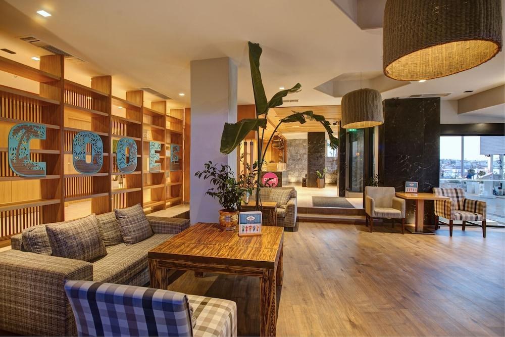Palmera Beach Hotel & Spa photo 4