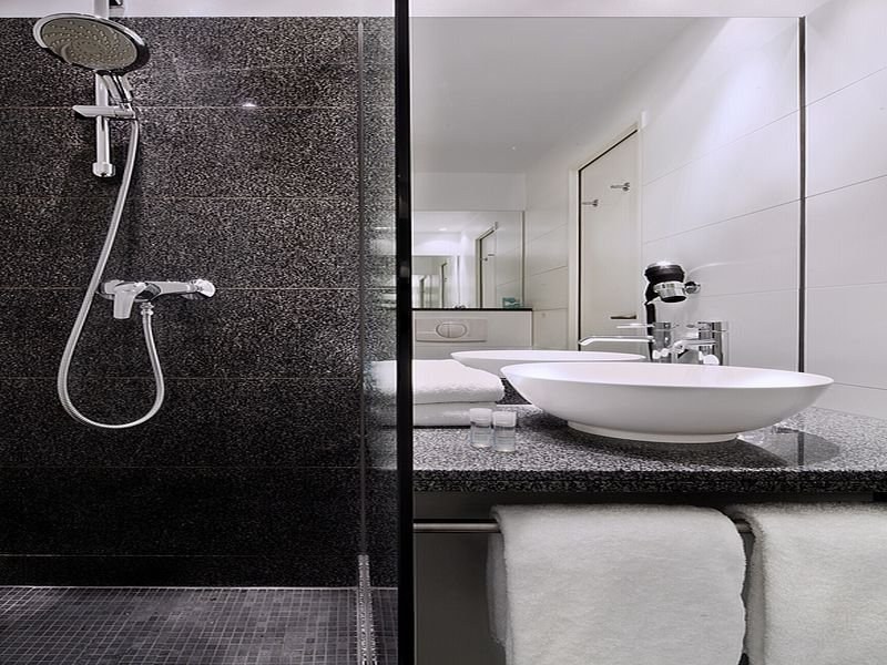 Motel One Berlin-Hauptbahnhof photo 2