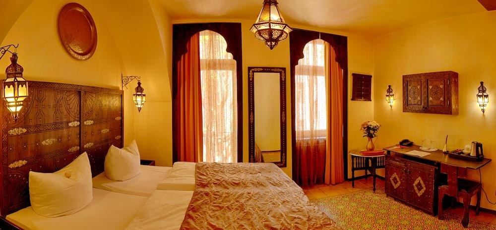 VILLA ORIENTAL photo 3