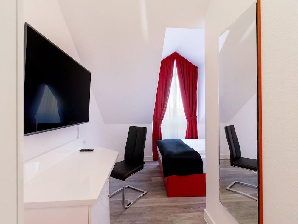 DORMERO Hotel München-Kirchheim Messe photo 3