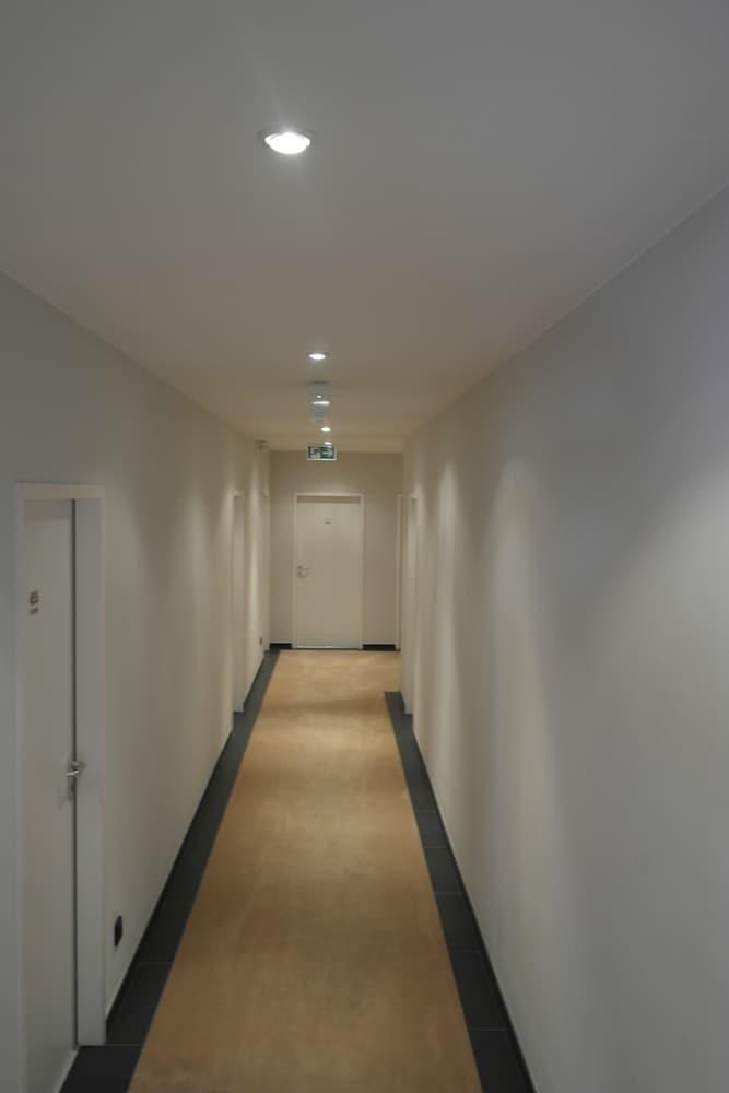 Hotel Attache photo 4