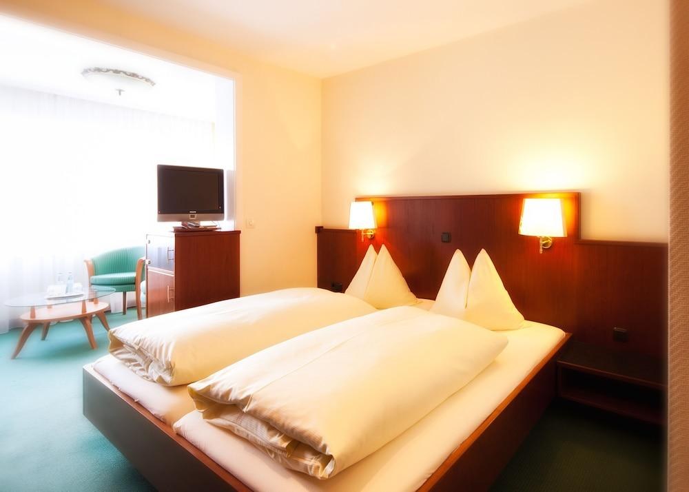 Hotel Azenberg photo 2