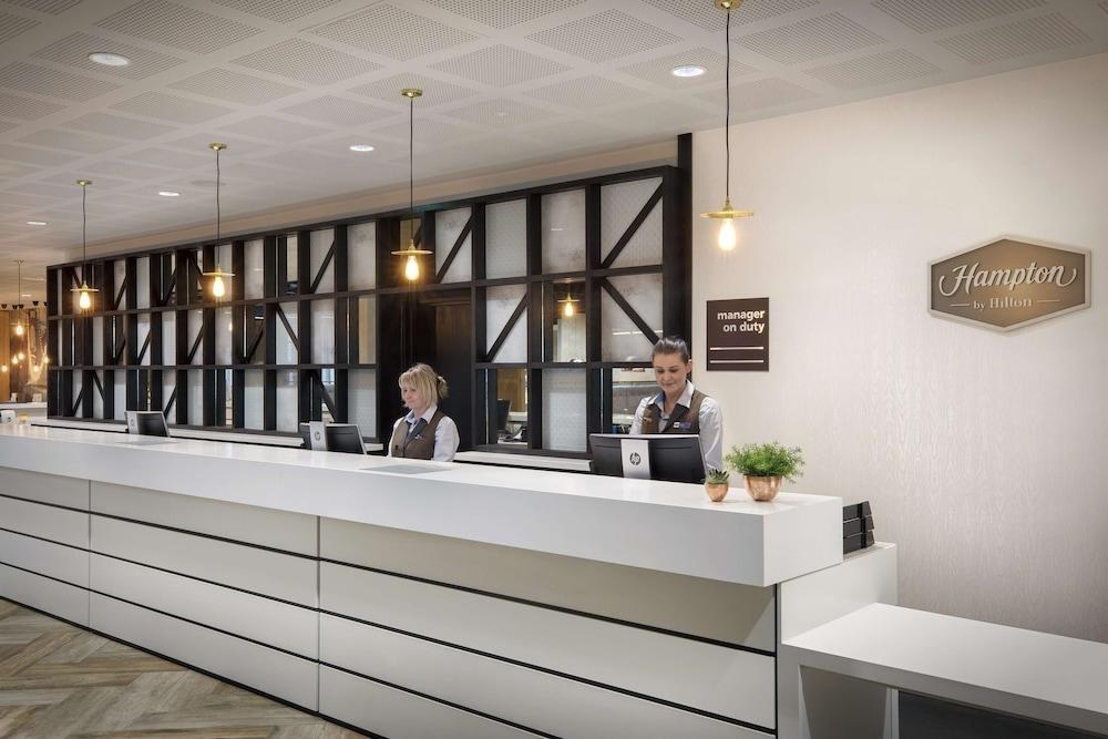 Hampton by Hilton Bristol Airport photo 2