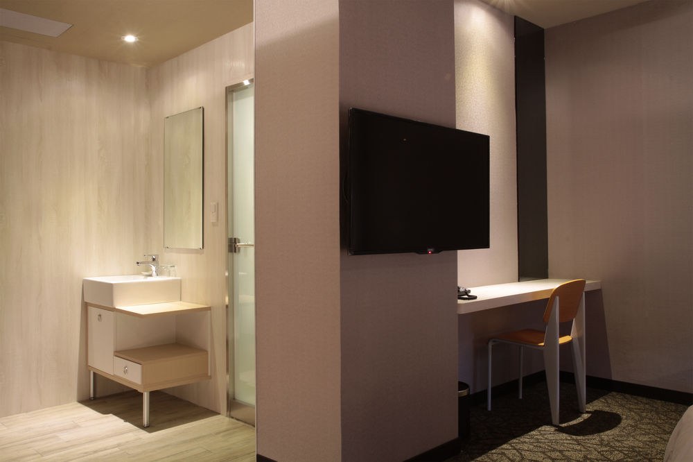 EAST DRAGON HOTEL TAIPEI