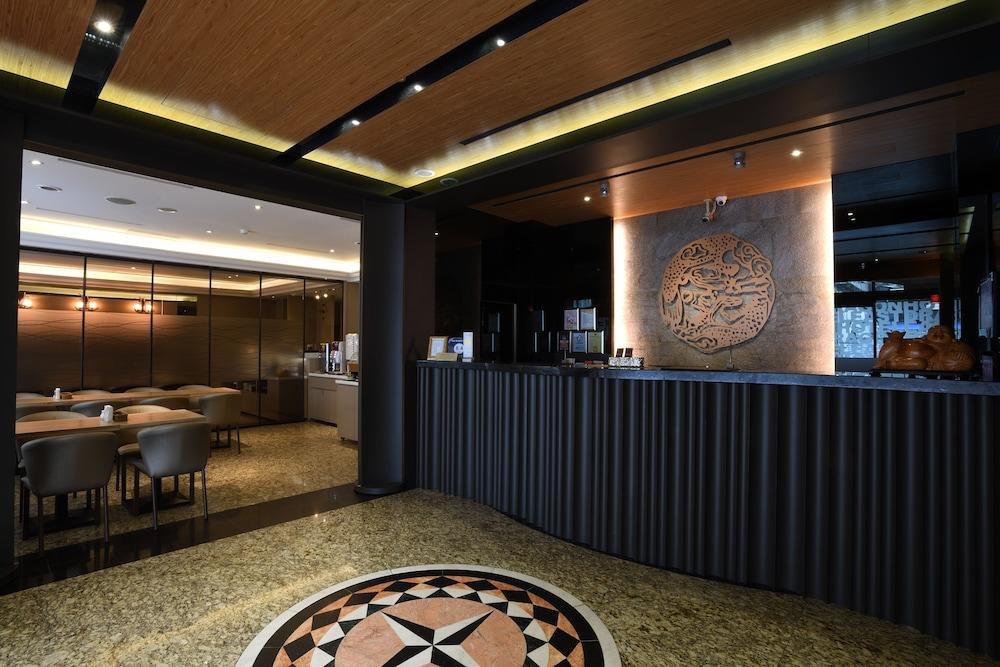 EAST DRAGON HOTEL TAIPEI photo 3