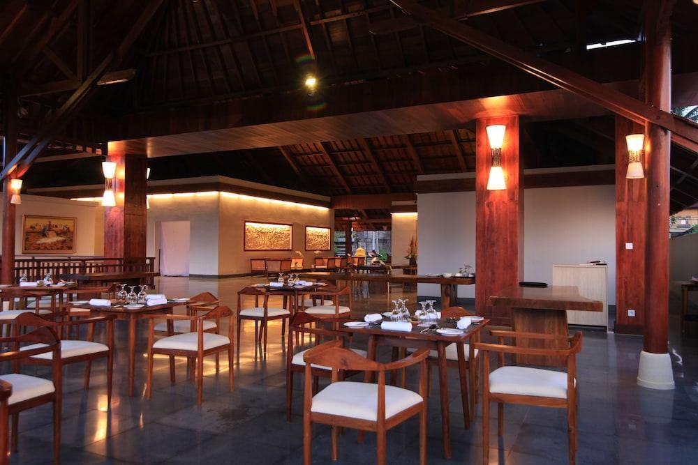 Ubud Wana Resort photo 2