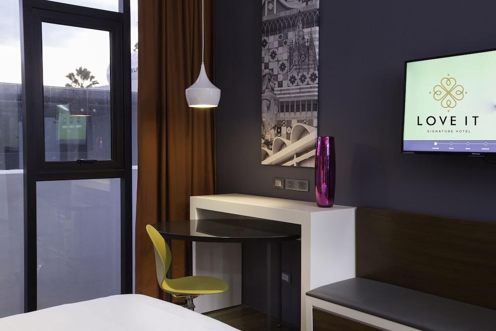 Hotel Love It CAS Consulate photo 2