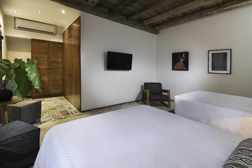 LUCA HOTEL photo 4