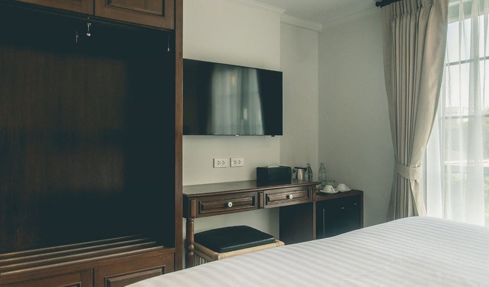 BURI SIRI HOTEL photo 1