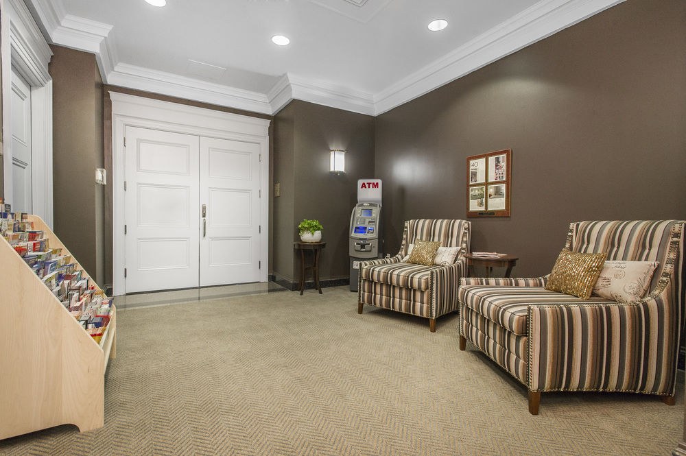140 Clarendon photo 1